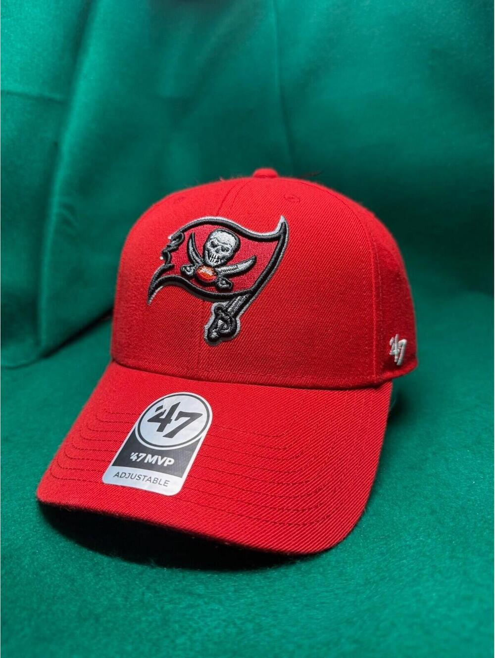 Tampa Bay Buccaneers Red Logo '47 MVP Adjustable Hook and Loop Strap